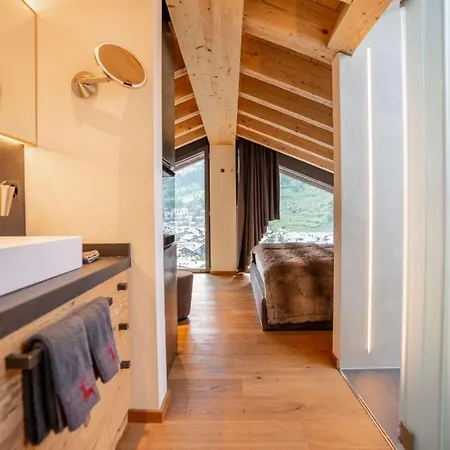 Cozy Penthouse アパート
