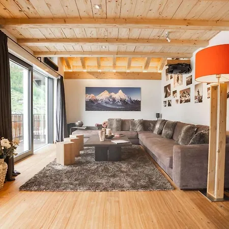アパート Cozy Penthouse *
